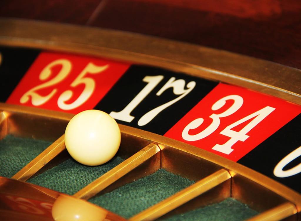 Khám phá Aces & Eights 1 Hand cùng các mẹo chơi Aces & Eights 1 Hand dễ thắng